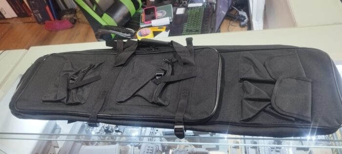 Bolso porta replica negra 97 cms